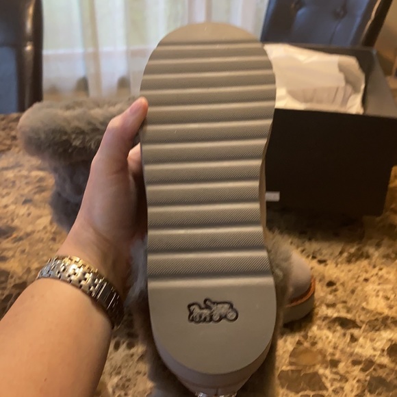 💯 Authentic Coach Suede gray boots - Picture 6 of 16